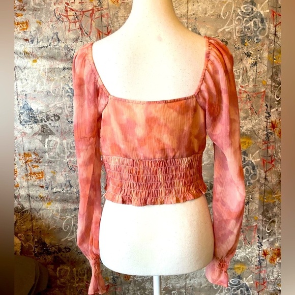 ABOUND Cute Pink Off the shoulder top with poof sleeves. Size M - Picture 2 of 7